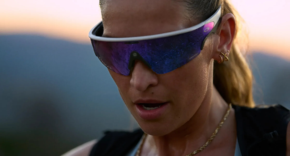 Oakley Meta Vanguard - (F) White - (L) Prizm™ Sapphire